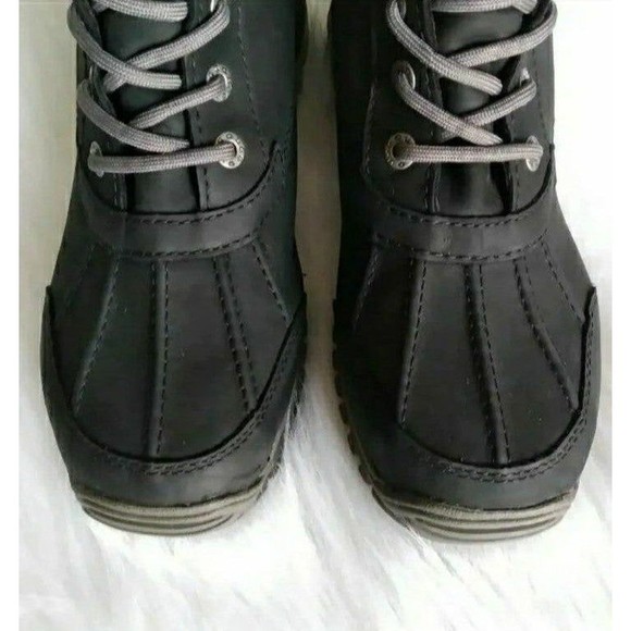 UGG Australia Adirondack Boots Leopard WATERPROOF LEATHER Size 6 WOMENS Size 6 - Picture 4 of 10